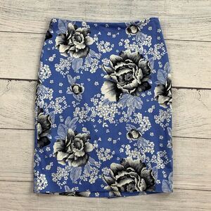 Talbots Skirt sz 2 Pencil Blue Floral Pattern Above Knee Length 22" Slit Lined